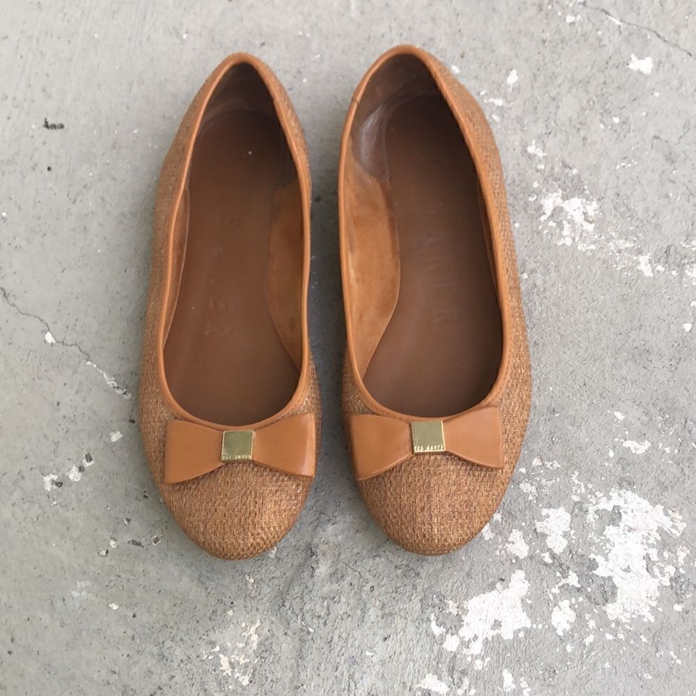 Ted Baker’s flats  - Picture 3 of 8